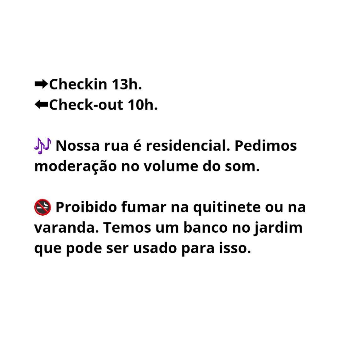 Quitinete Casal Em